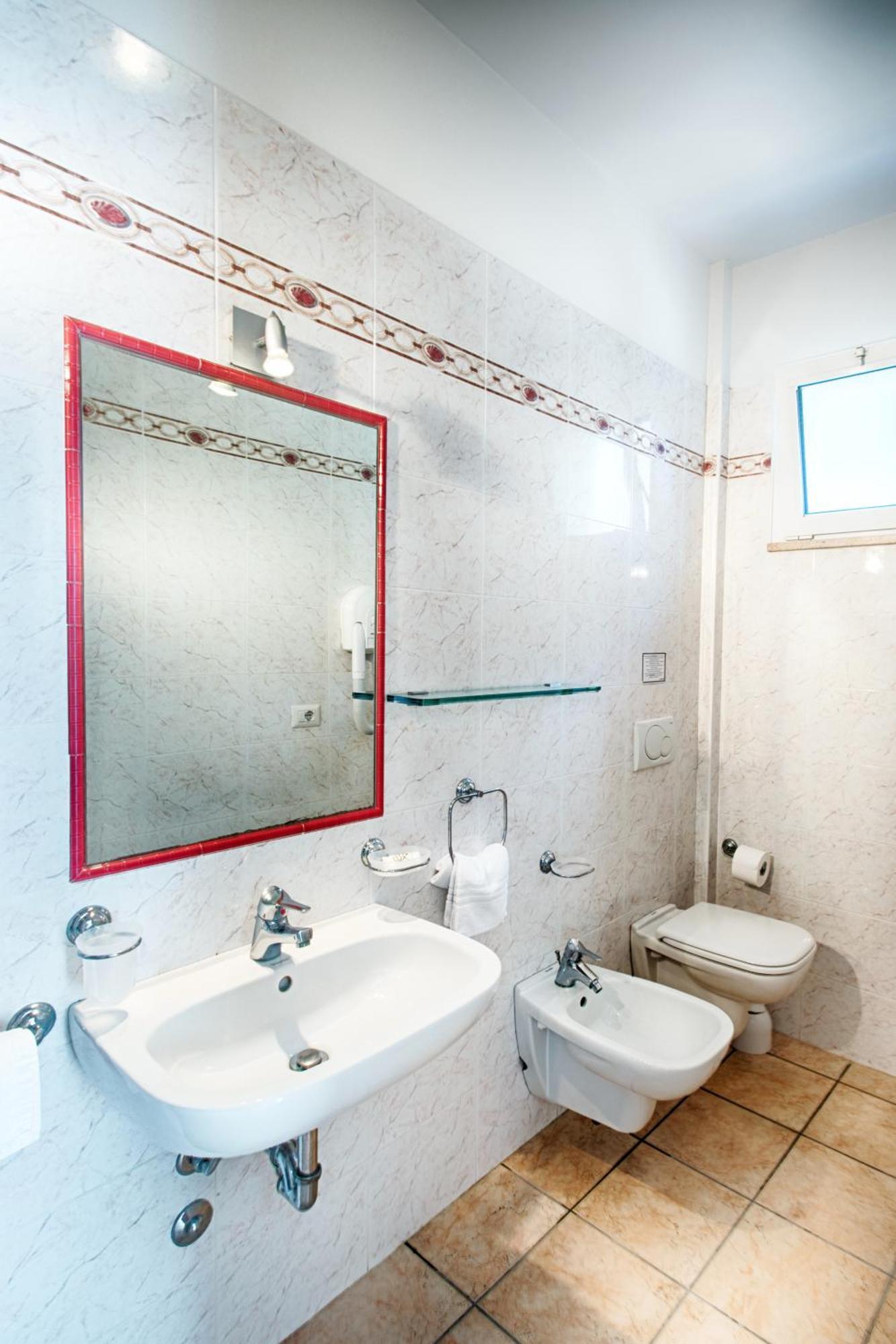 Villa Zavatta "B&B - Rooms & Apartments" Белариа-Игеа Марина Екстериор снимка