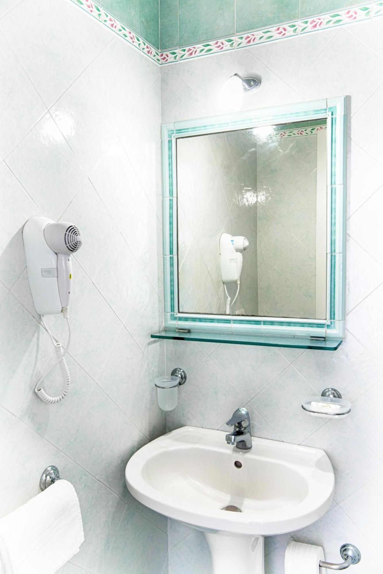 Villa Zavatta "B&B - Rooms & Apartments" Белариа-Игеа Марина Екстериор снимка