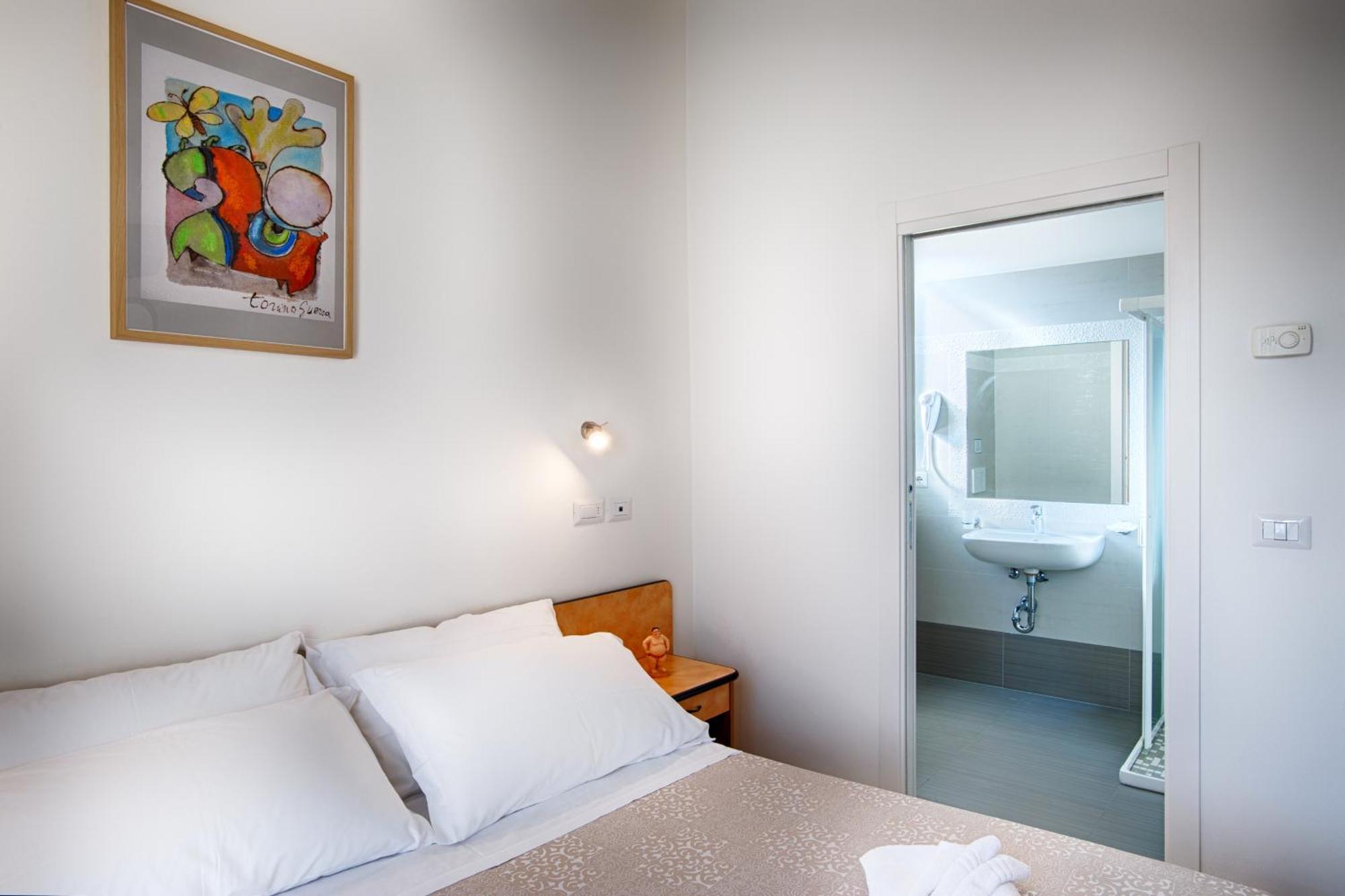 Villa Zavatta "B&B - Rooms & Apartments" Белариа-Игеа Марина Екстериор снимка