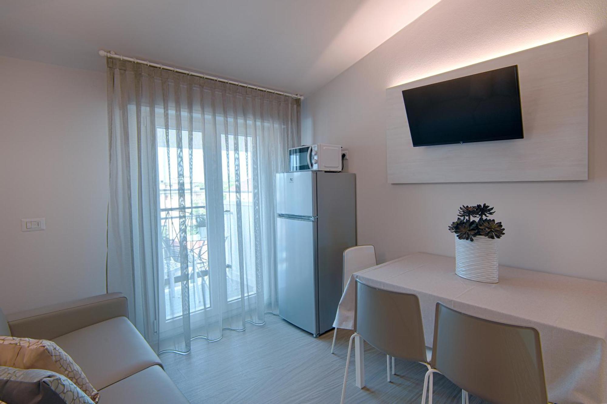 Villa Zavatta "B&B - Rooms & Apartments" Белариа-Игеа Марина Екстериор снимка