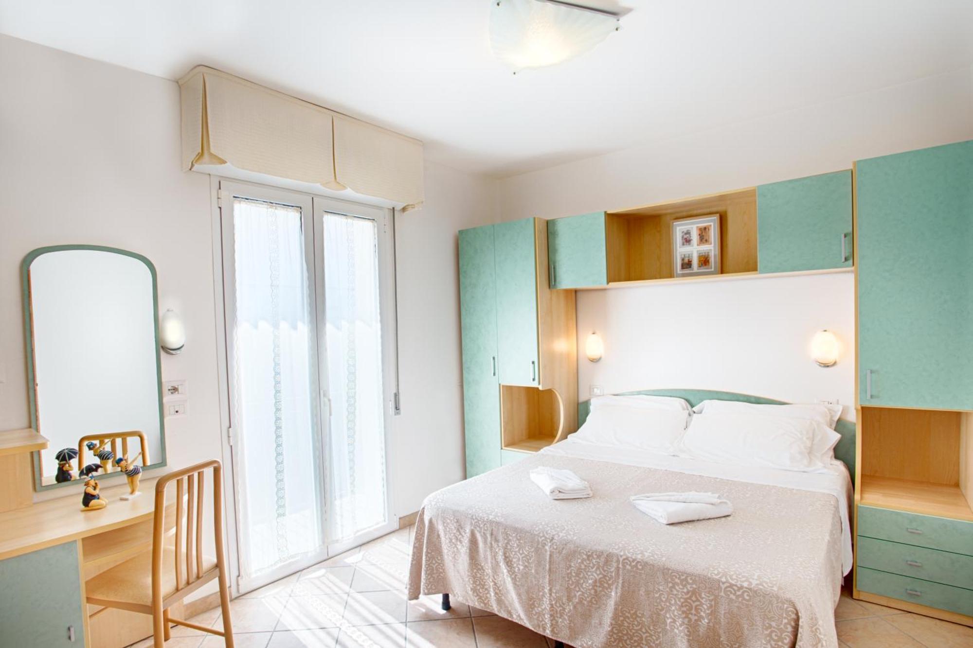 Villa Zavatta "B&B - Rooms & Apartments" Белариа-Игеа Марина Екстериор снимка